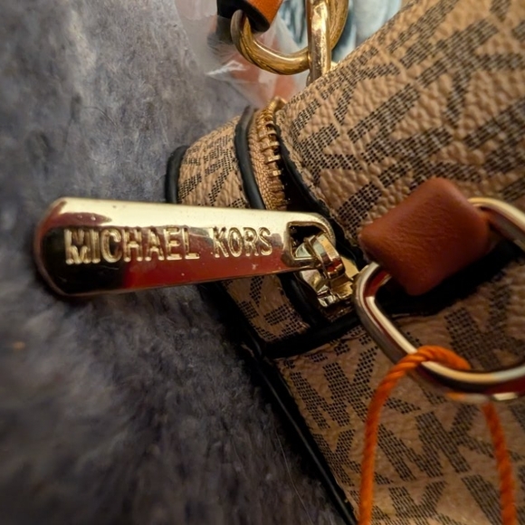 Michael Kors Tan and Brown Women s Bag - Picture 7 of 8